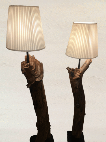 Zwei Unikate - Stehlampen der besonderen Art